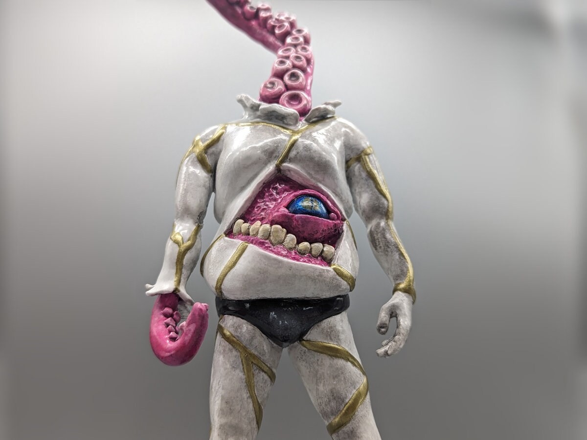 kintsugi-kraken-resilience-in-broken-beauty-statue-sculpture-02