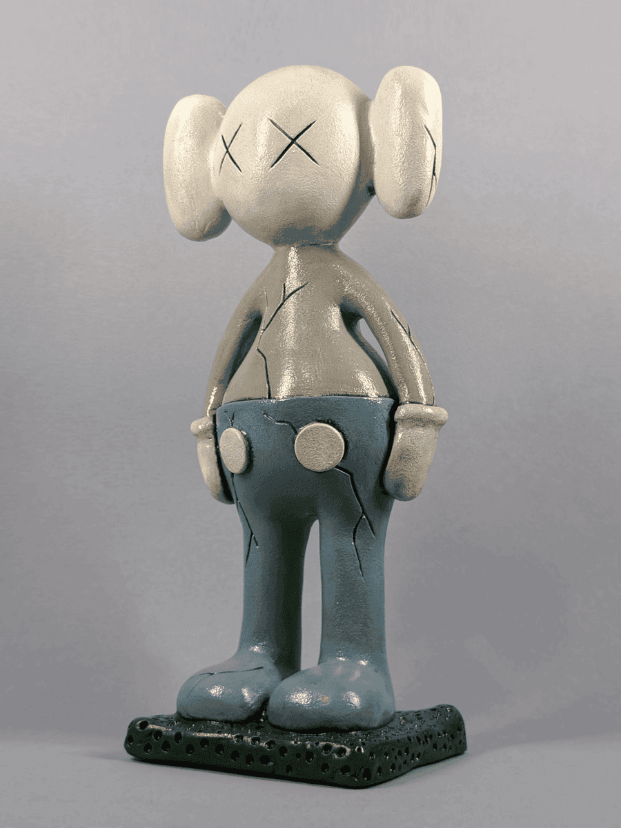KAWS-004